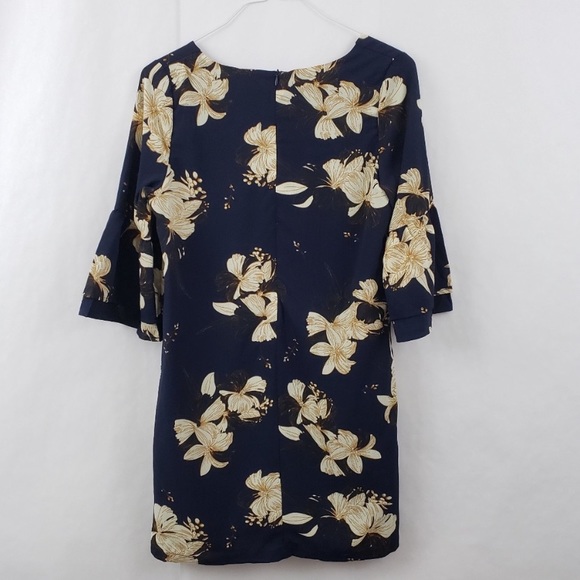 NWT belongsci flower dress - Picture 2 of 7